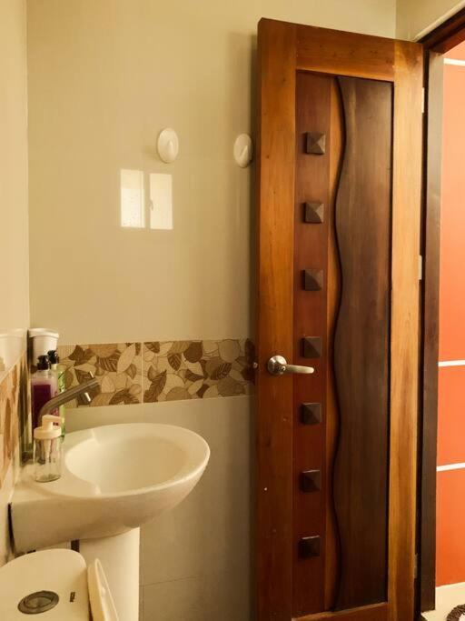Beach Getaway Studio Villa In Lobo Екстериор снимка